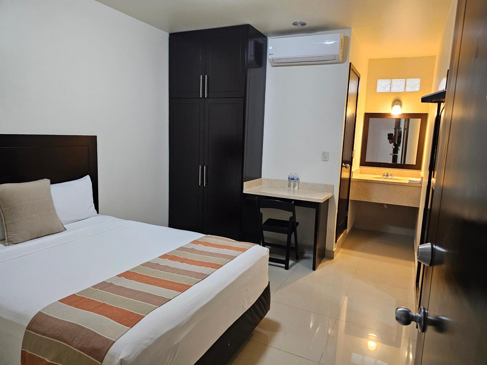 Hotel Maria Elena Cabo San Lucas Eksteriør billede